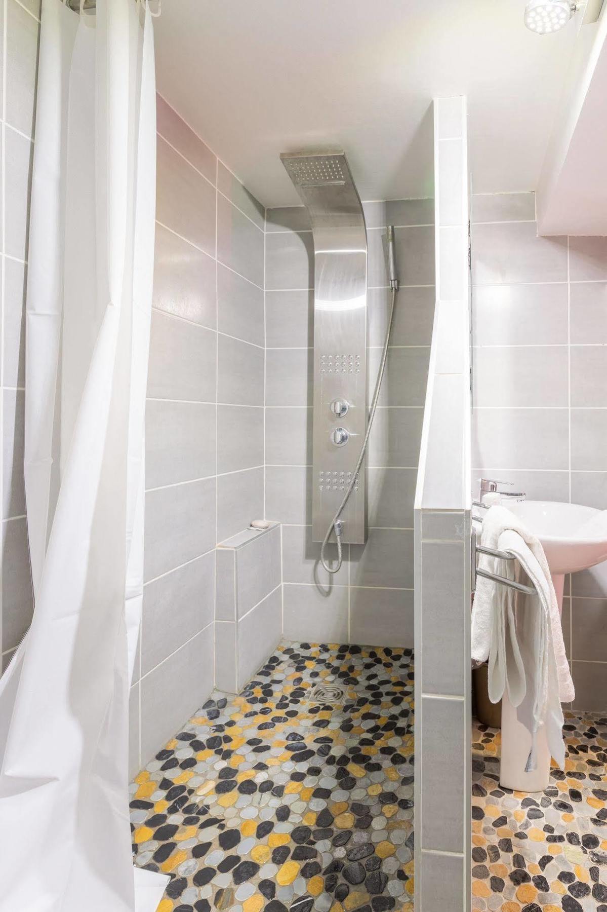 Alp'Hotel Voreppe Zewnętrze zdjęcie
