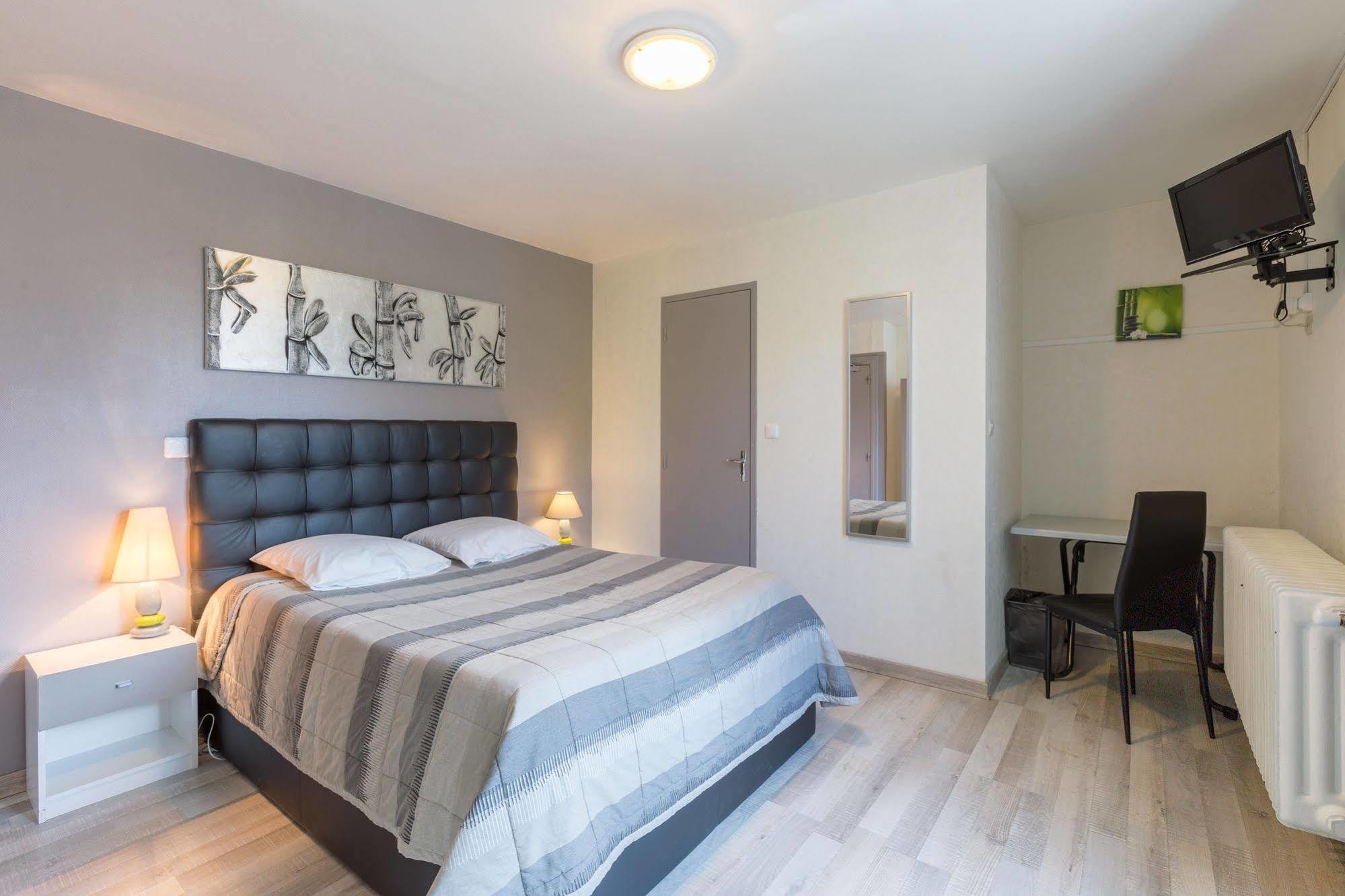 Alp'Hotel Voreppe Zewnętrze zdjęcie