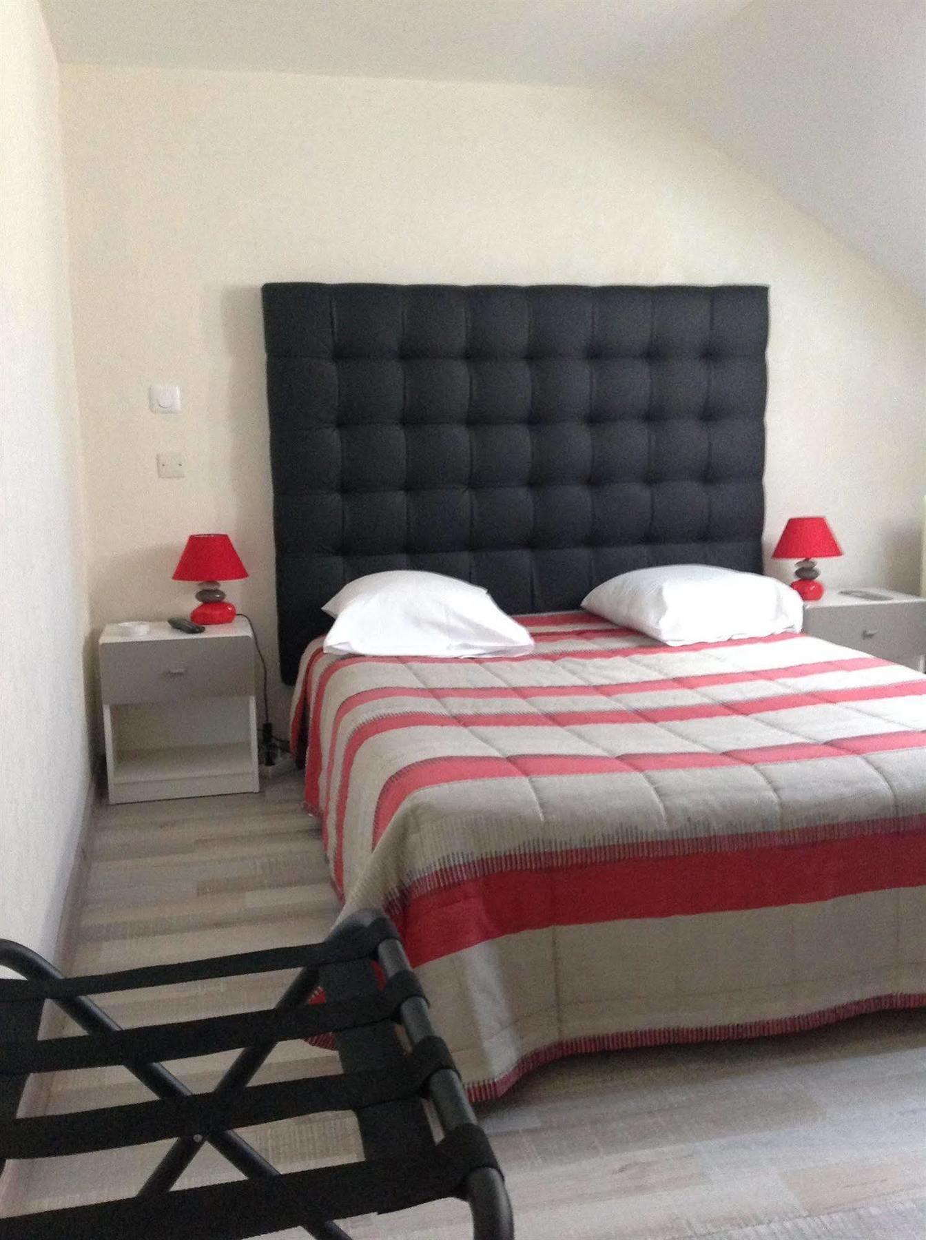 Alp'Hotel Voreppe Zewnętrze zdjęcie