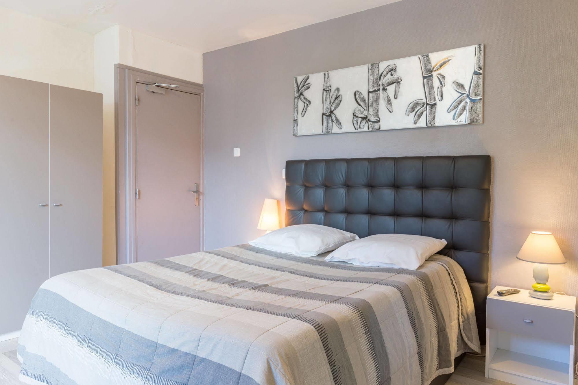 Alp'Hotel Voreppe Zewnętrze zdjęcie