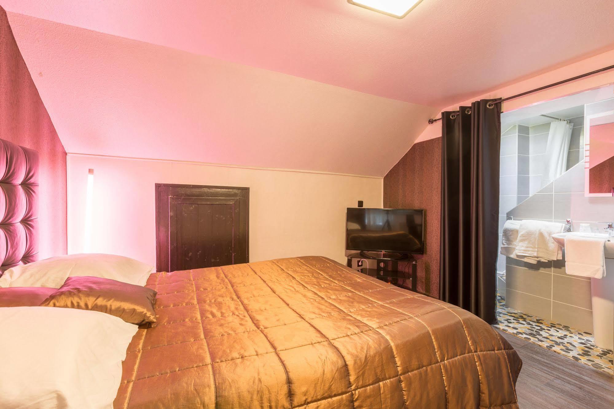 Alp'Hotel Voreppe Zewnętrze zdjęcie