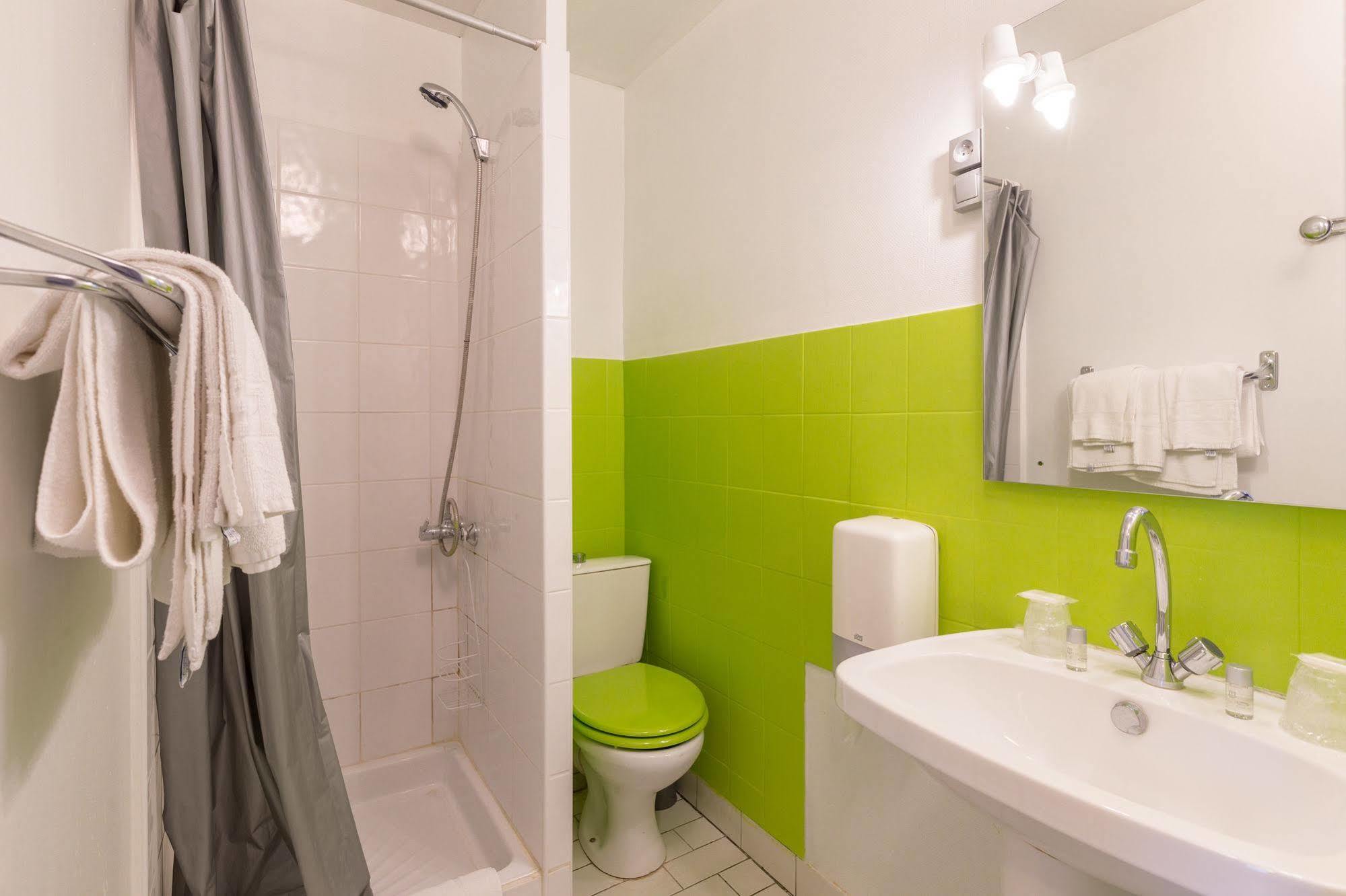 Alp'Hotel Voreppe Zewnętrze zdjęcie